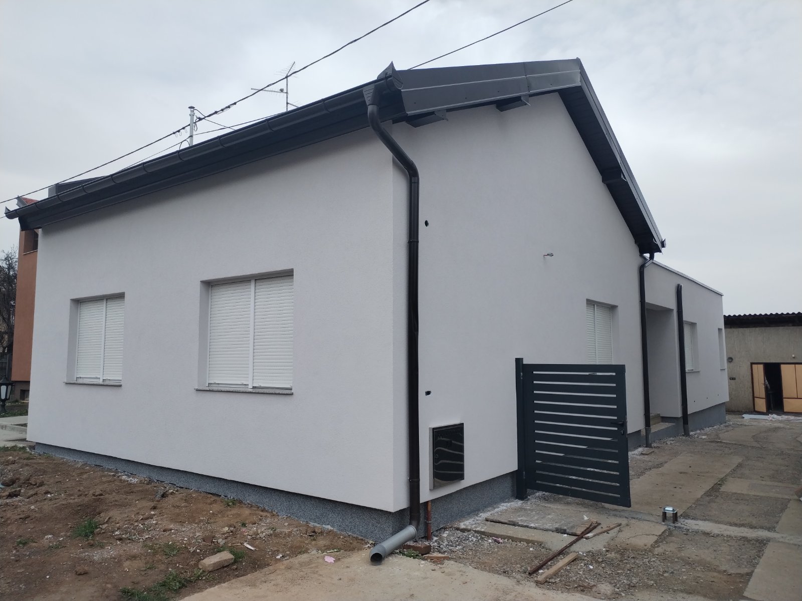 Moderna fasada obiteljske kuće